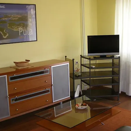 Vallelunga Apartament Pula