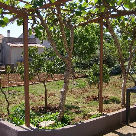 Vallelunga Lägenhet Pula